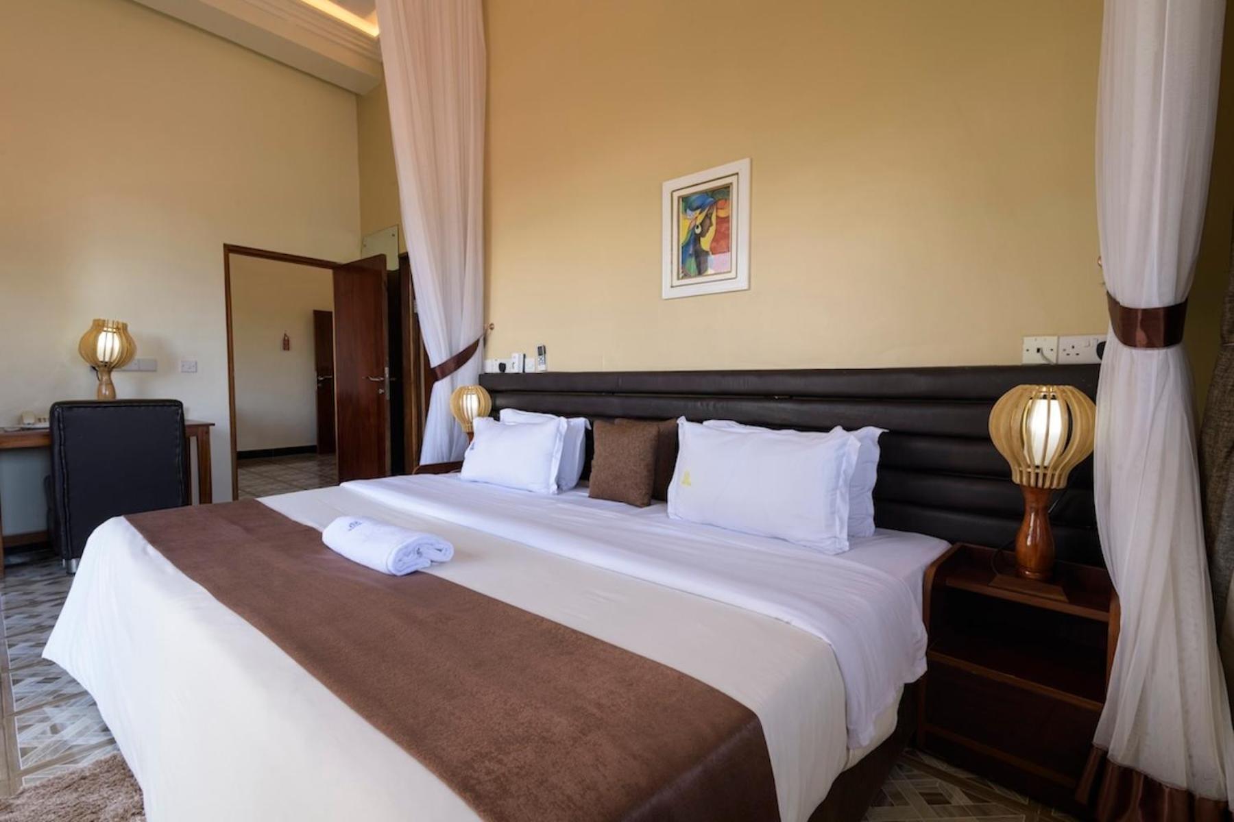 Hoima Buffalo Hotel & Business Hub Ltd ภายนอก รูปภาพ