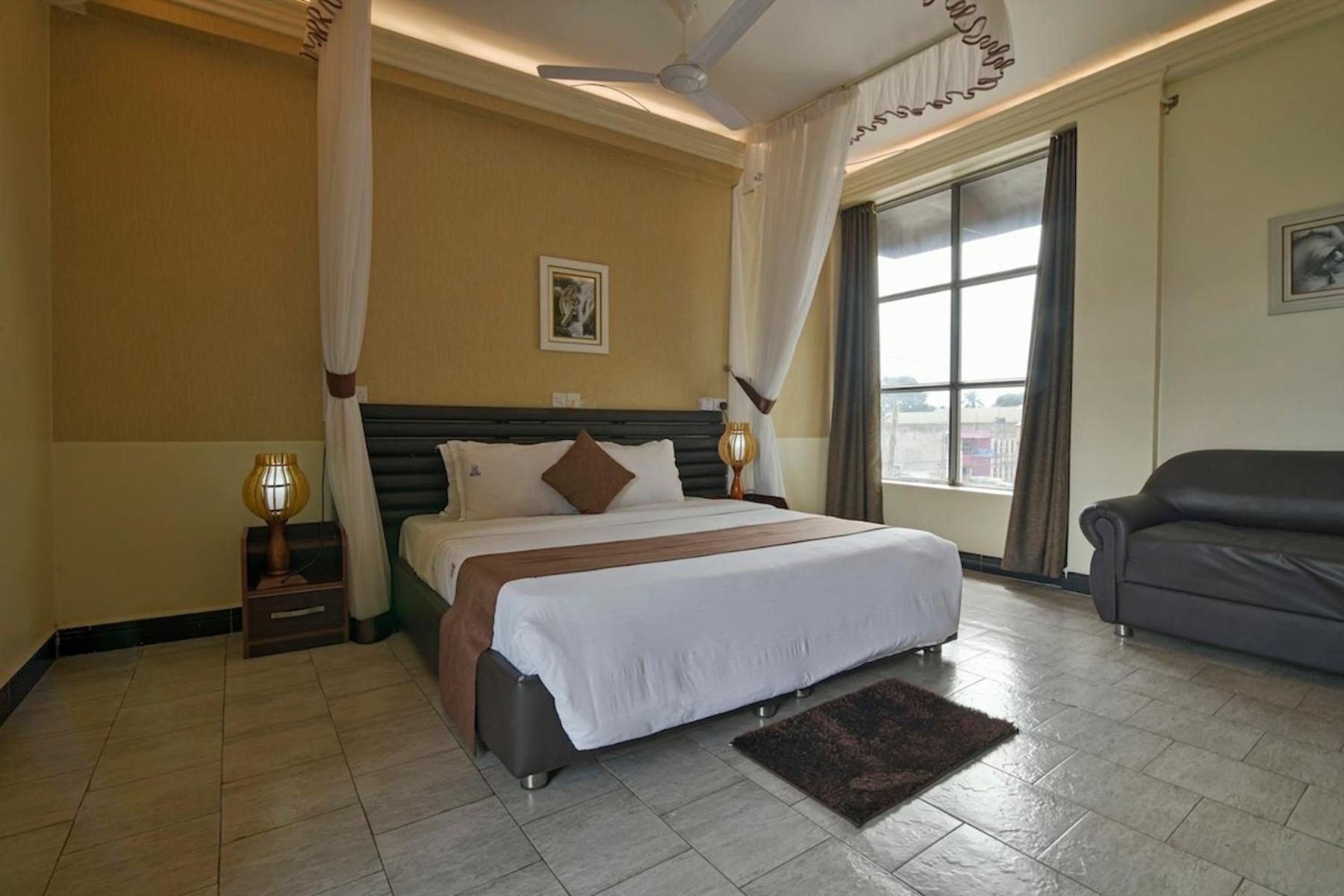 Hoima Buffalo Hotel & Business Hub Ltd ภายนอก รูปภาพ